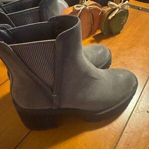 Stylish Gray Ankle Boots for Women